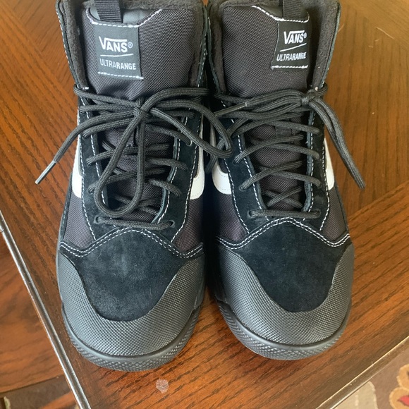 Vans - Picture 2 of 5